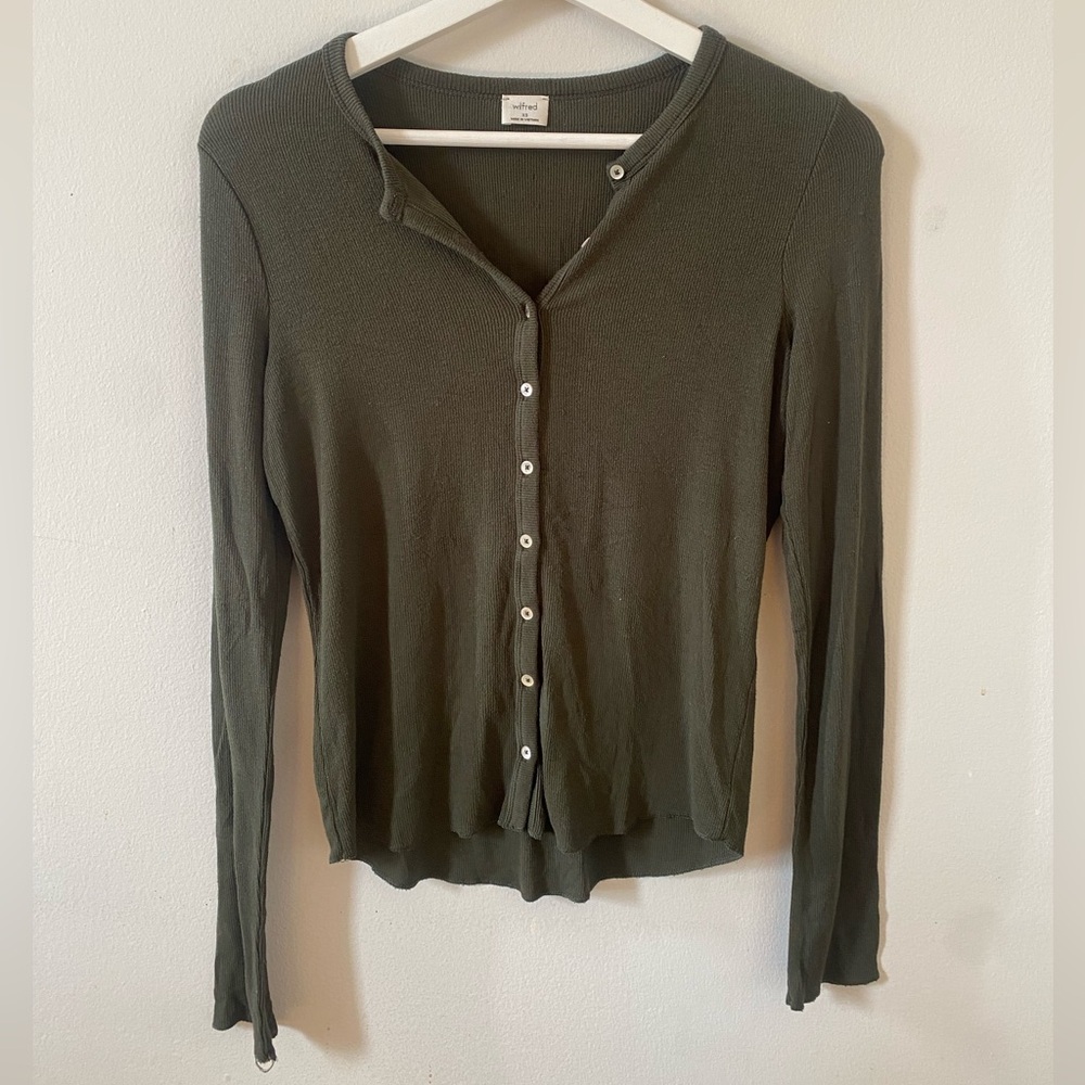Wilfred Olive Long Sleeve Button-Up Top